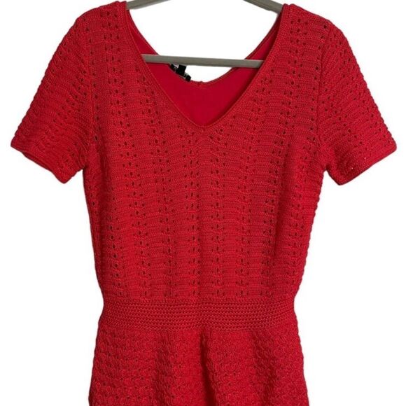 TALBOTS  DOUBLE-V CROCHET PEPLUM SWEATER red Short Sleeve Size M - Picture 1 of 10